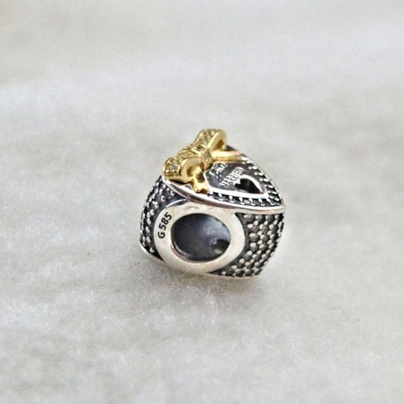 CLEARANCE!! Pandora Wedding Day Charm Just Married 14k Gold - Picture 1 of 4